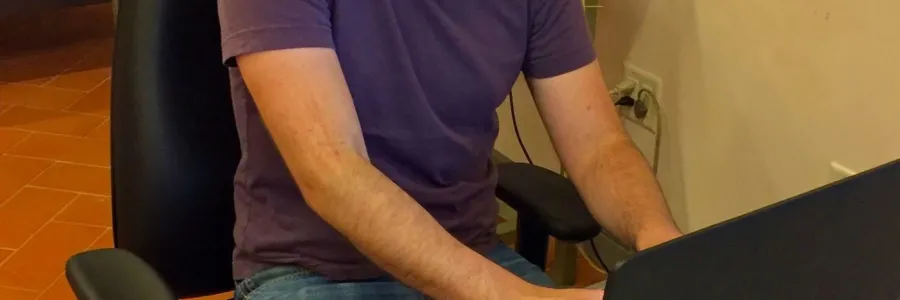 jonathan_naveh.jpg